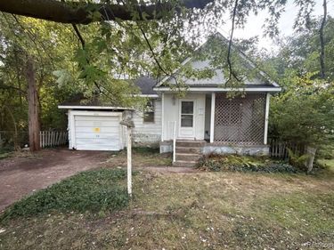 8930 Wayne Road , Romulus, Mi 48174