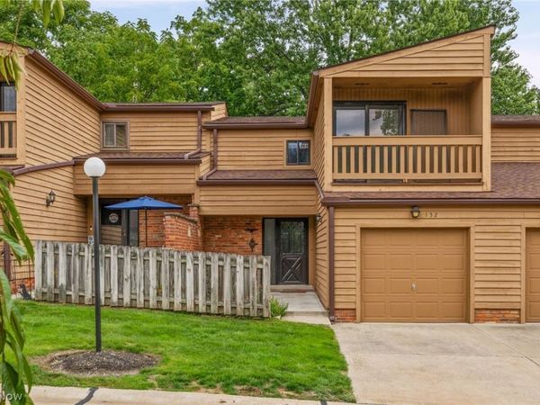 132 Kimrose Lane , Broadview Heights, OH 44147