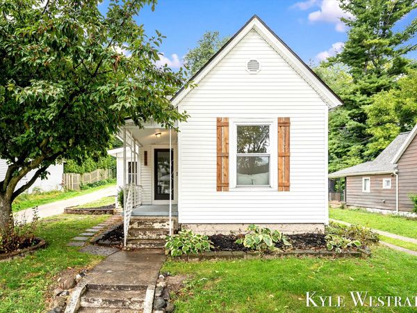 629 Harlan Avenue NE, Grand Rapids, MI 49503