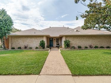 6204 La Cosa Drive, Dallas, TX 75248