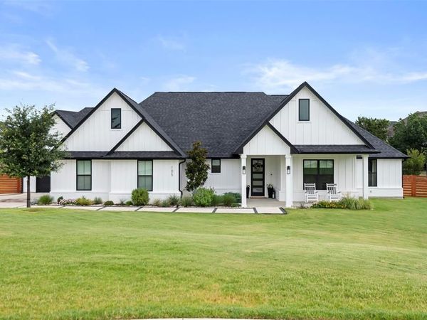 105 Kaya Court, Weatherford, TX 76087