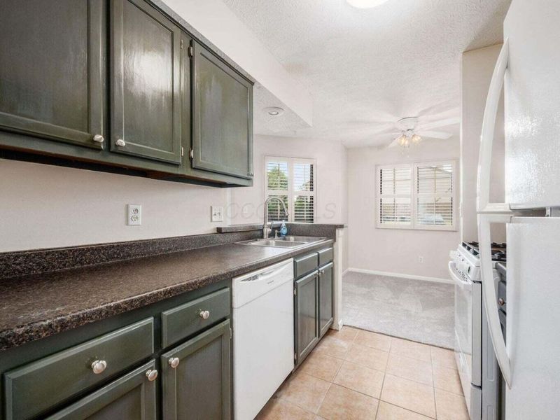 2196 Hedgerow Road , Unit 2196C, Columbus, OH 43220 Photo 2