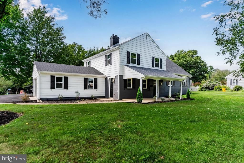 416 ALLENDALE WAY , CAMP HILL, PA 17011