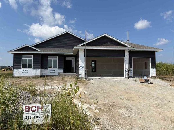 15 N Seven Oaks Rd., North Liberty, IA 52317