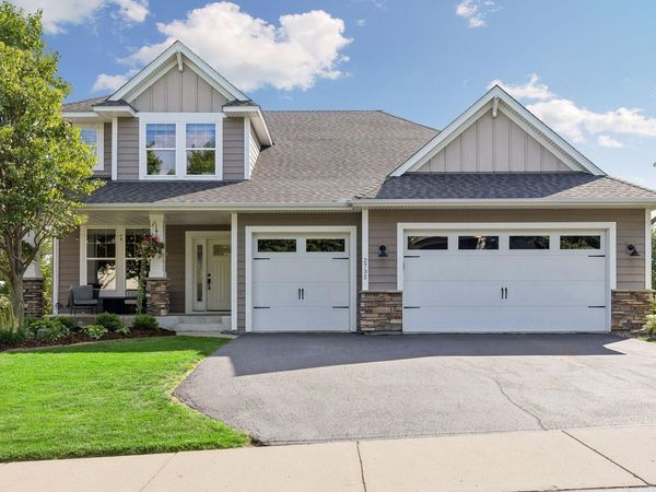 2735 Fieldstone Drive, Victoria, MN 55386