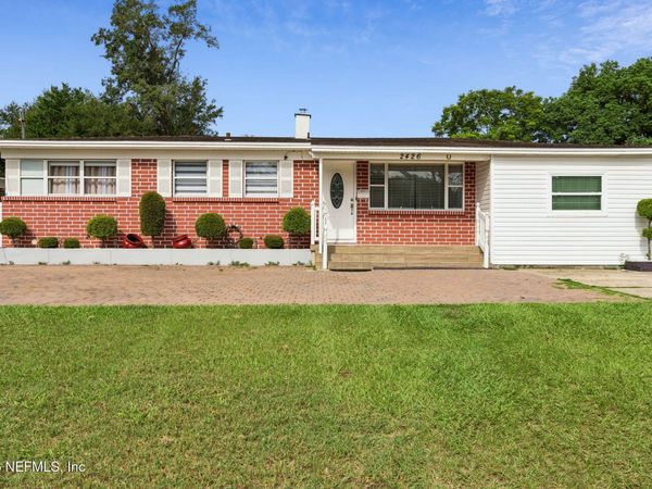 2426 LIGUSTRUM Road, Jacksonville, FL 32211