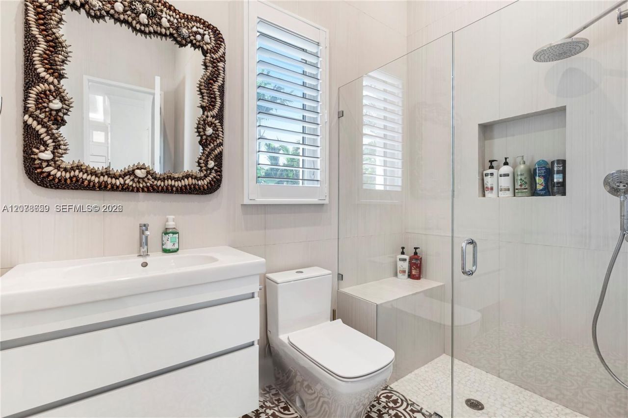 1360 98th St, Bay Harbor Islands, FL 33154 Photo