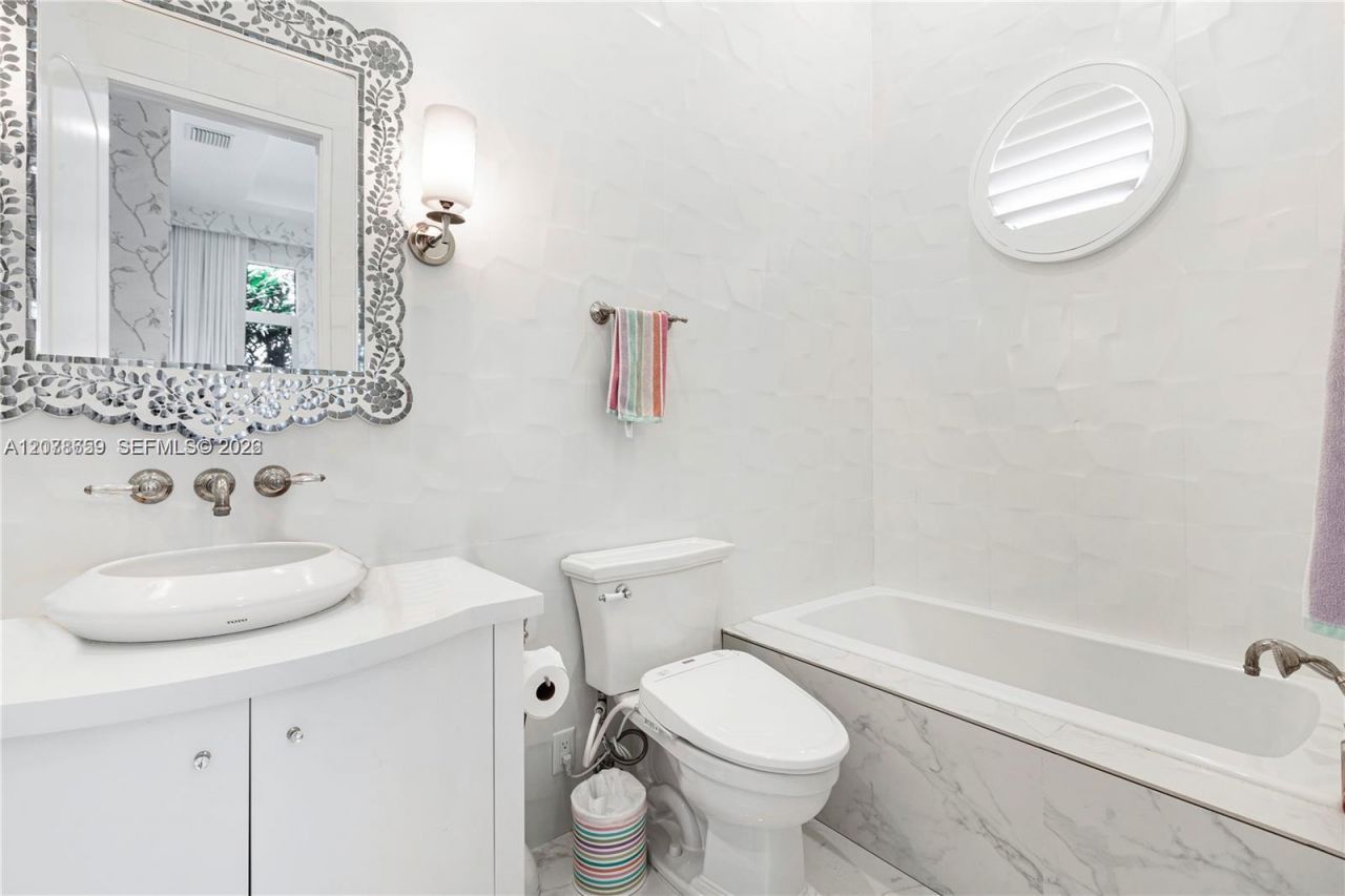 1360 98th St, Bay Harbor Islands, FL 33154 Photo