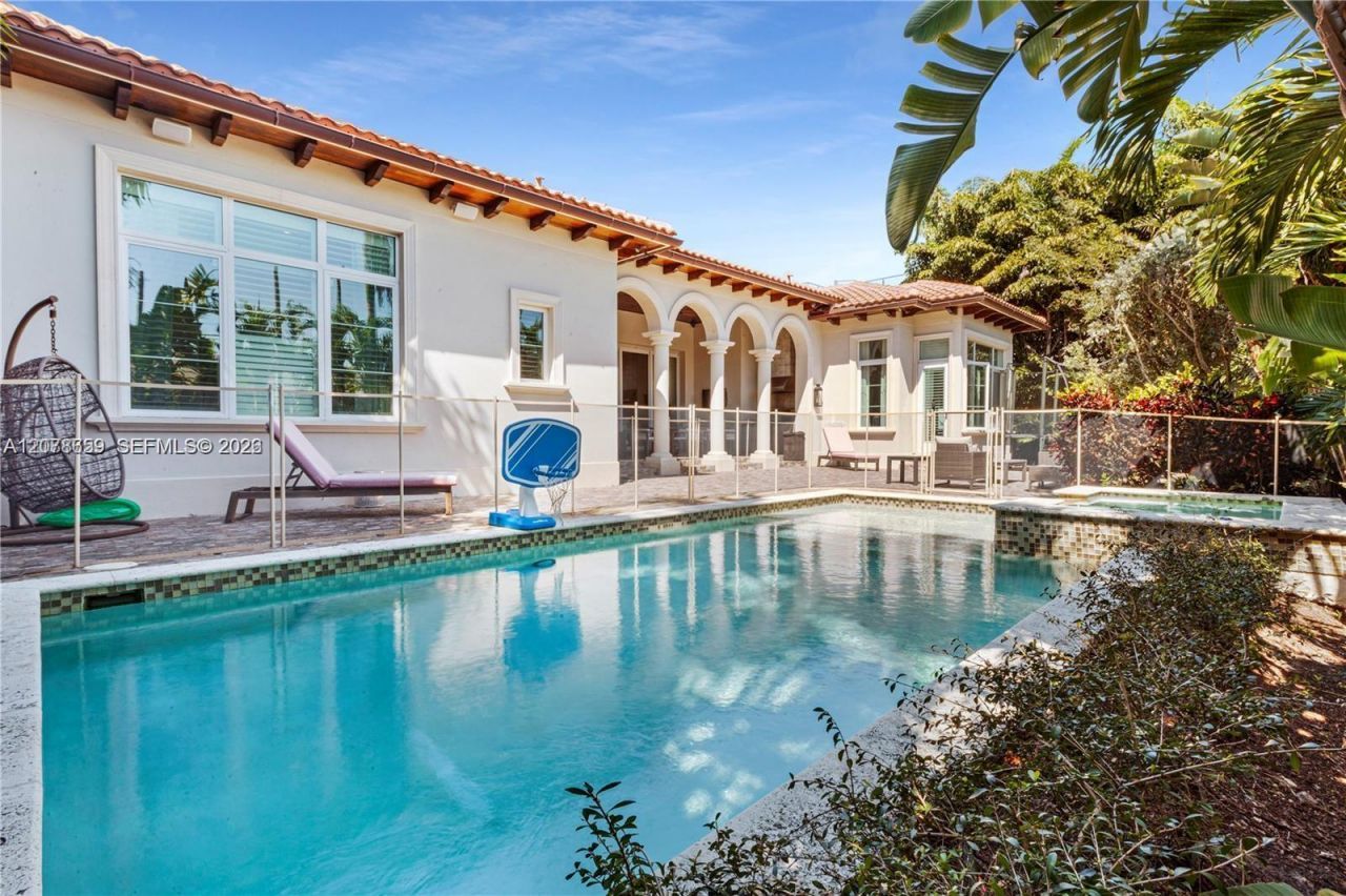 1360 98th St, Bay Harbor Islands, FL 33154 Photo