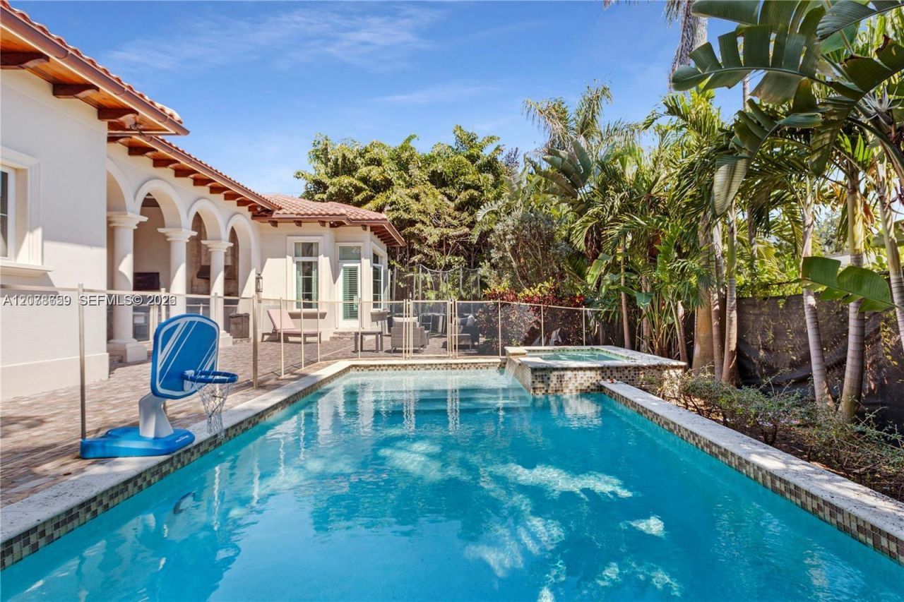 1360 98th St, Bay Harbor Islands, FL 33154 Photo