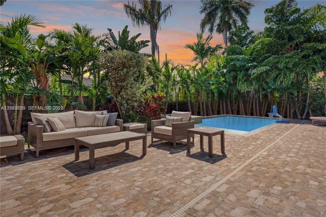 1360 98th St, Bay Harbor Islands, FL 33154 Photo