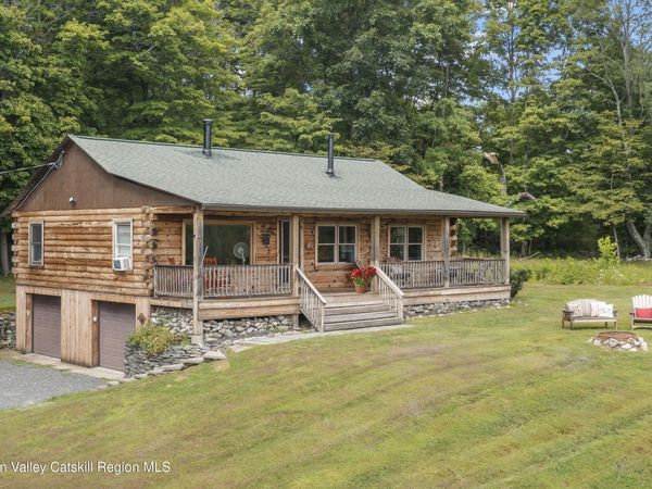 2 Greenfield Court, Chatham, NY 12037
