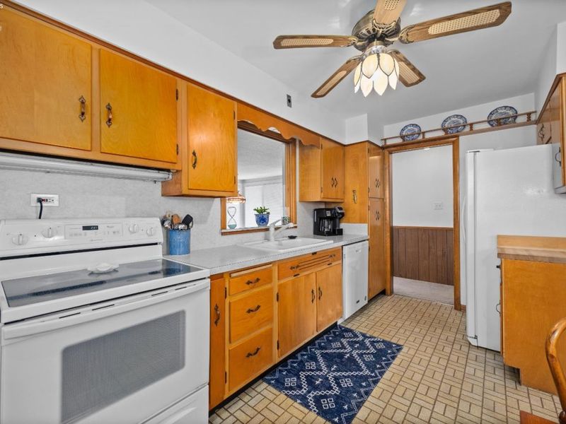 814 Mohawk Drive, Huron, OH 44839 Photo 9