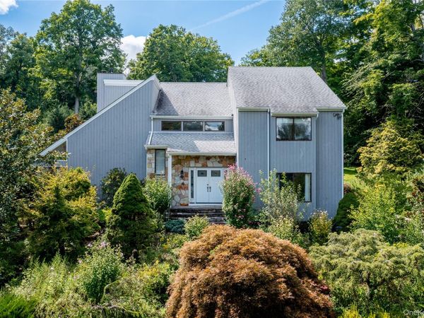8 Cobbling Rock Drive, Katonah, NY 10536