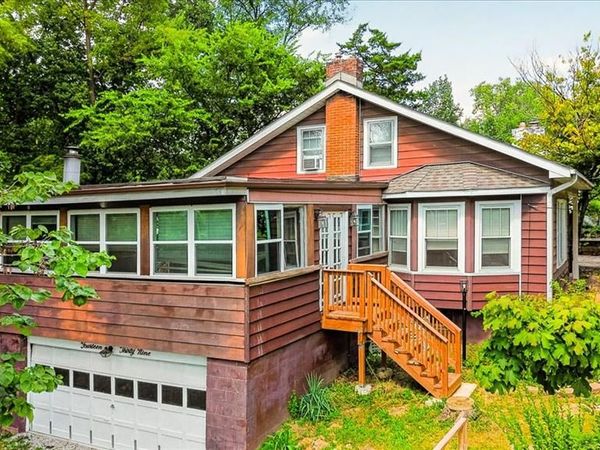 1439 Grant Road, St Louis, MO 63119