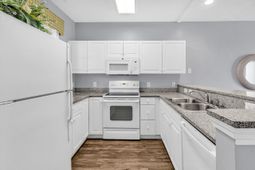 901 West Port Dr. photo 4