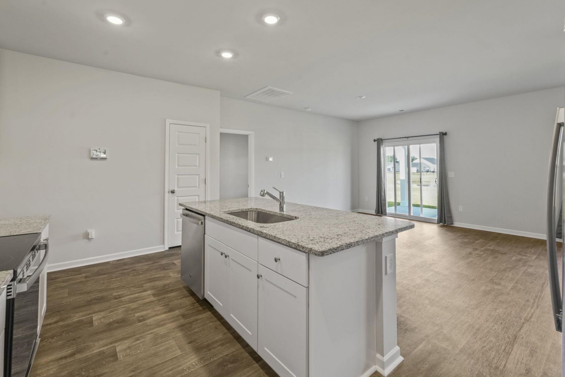 219 Warner Crossing Way  Photo 25
