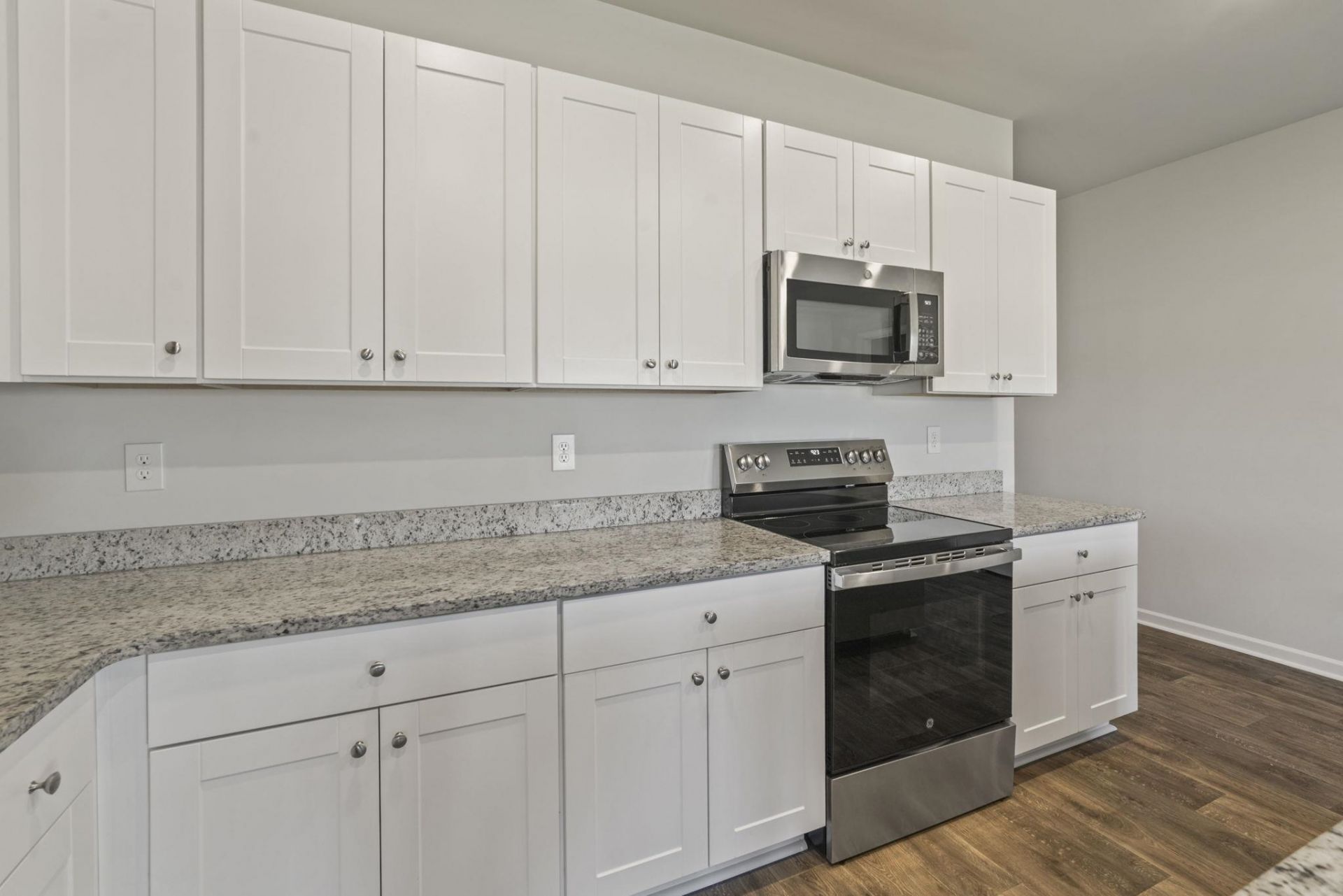 219 Warner Crossing Way  Photo 26