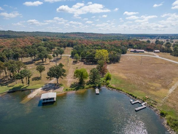 2077 E Tri Lakes Drive , Horseshoe Bend, AR 72512