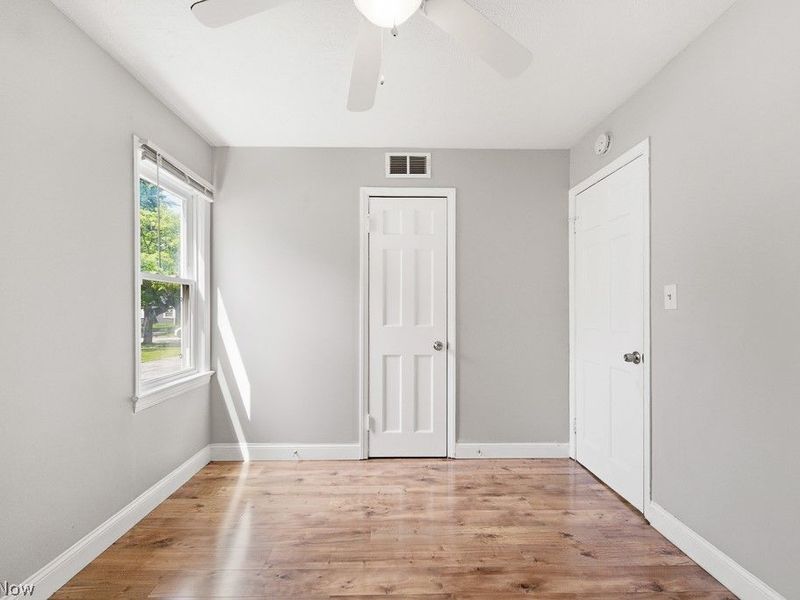 2326 Greenvale Road, Cleveland, OH 44121 Photo 14