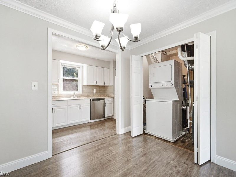 2326 Greenvale Road, Cleveland, OH 44121 Photo 7