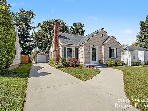 2143 Houseman Avenue NE, Grand Rapids, MI 49505