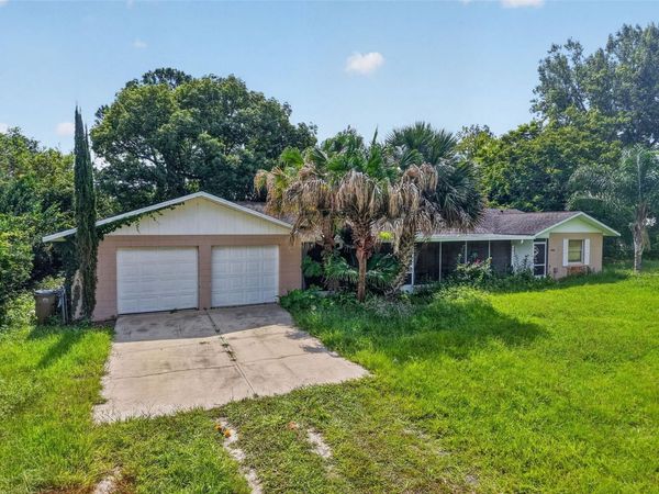 37320 BEACH DR , UMATILLA, FL 32784