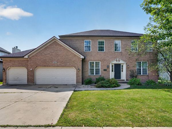 502 Crystal Court , Oswego, IL 60543