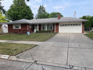 1801 Waverly Street , Trenton, Mi 48183
