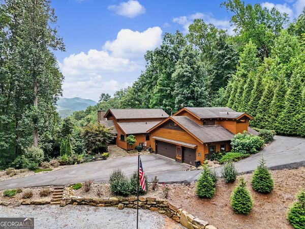 557 Fox Trot Road, Clayton, GA 30525