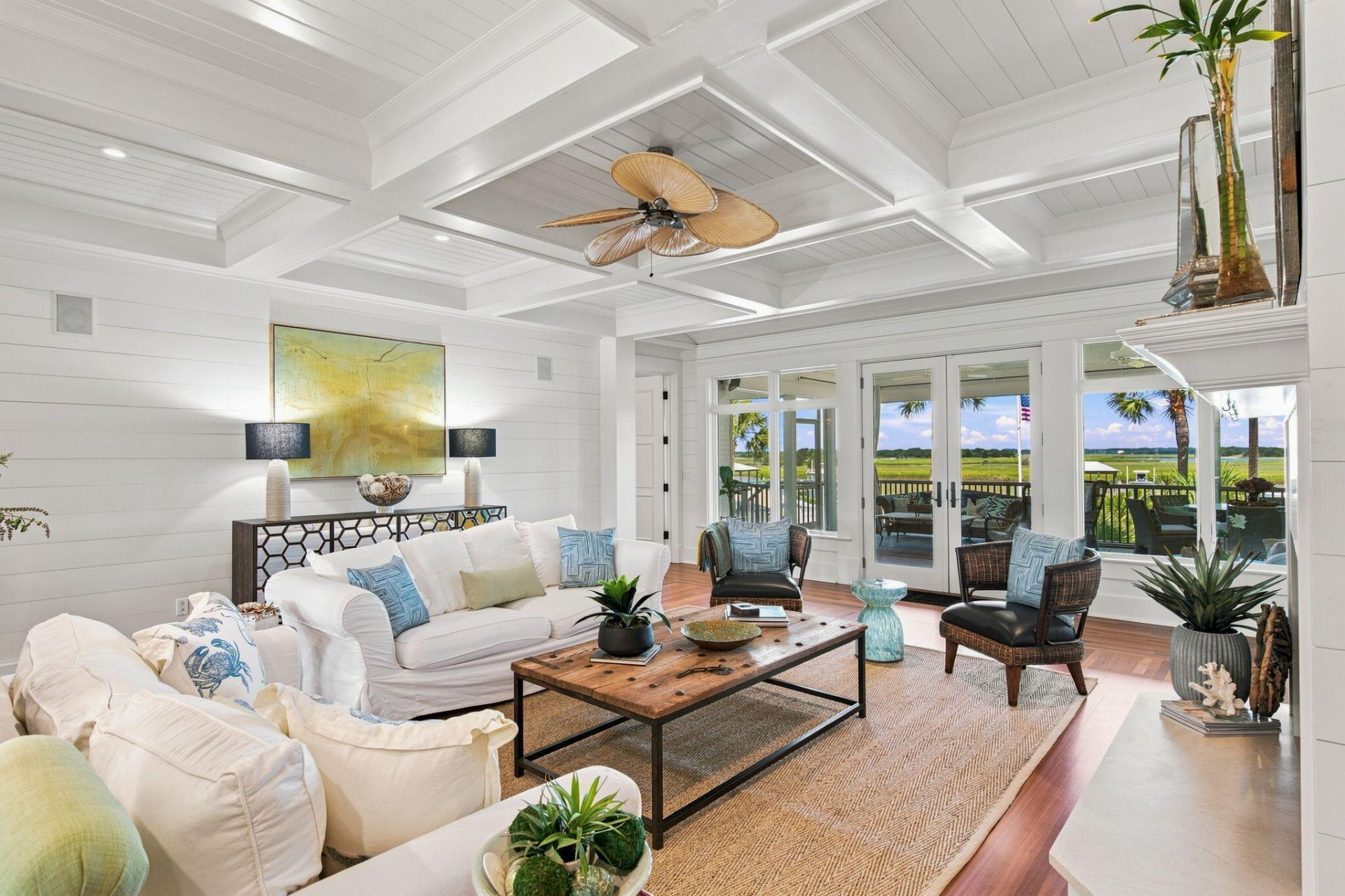 309 Palm Boulevard Photo 10
