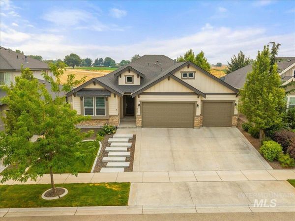 819 E Crest Ridge Dr., Meridian, ID 83642