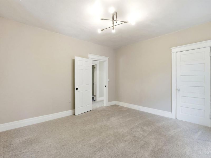 3423 Boudinot Avenue, Cincinnati, OH 45211 Photo 19