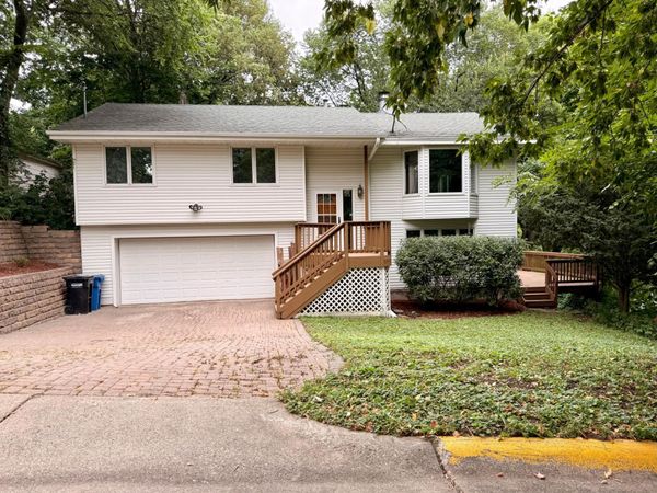 5224 Seabury Road, Mound, MN 55364