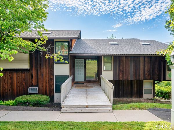 8-G Country Squire, Unit 8G, Cromwell, CT 06416