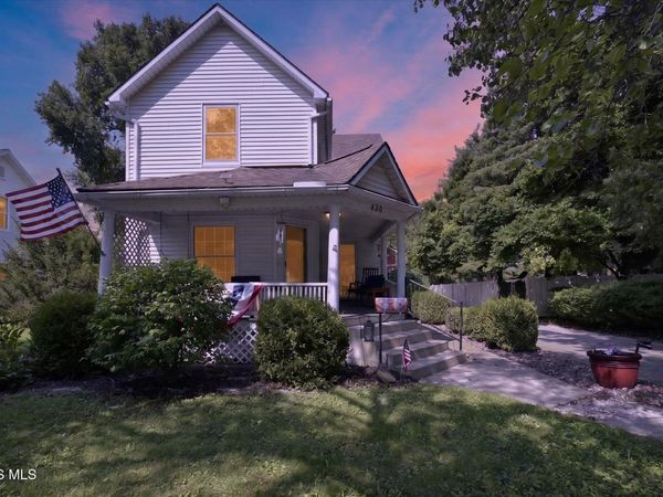 430 W Elm Street , Wauseon, OH 43567