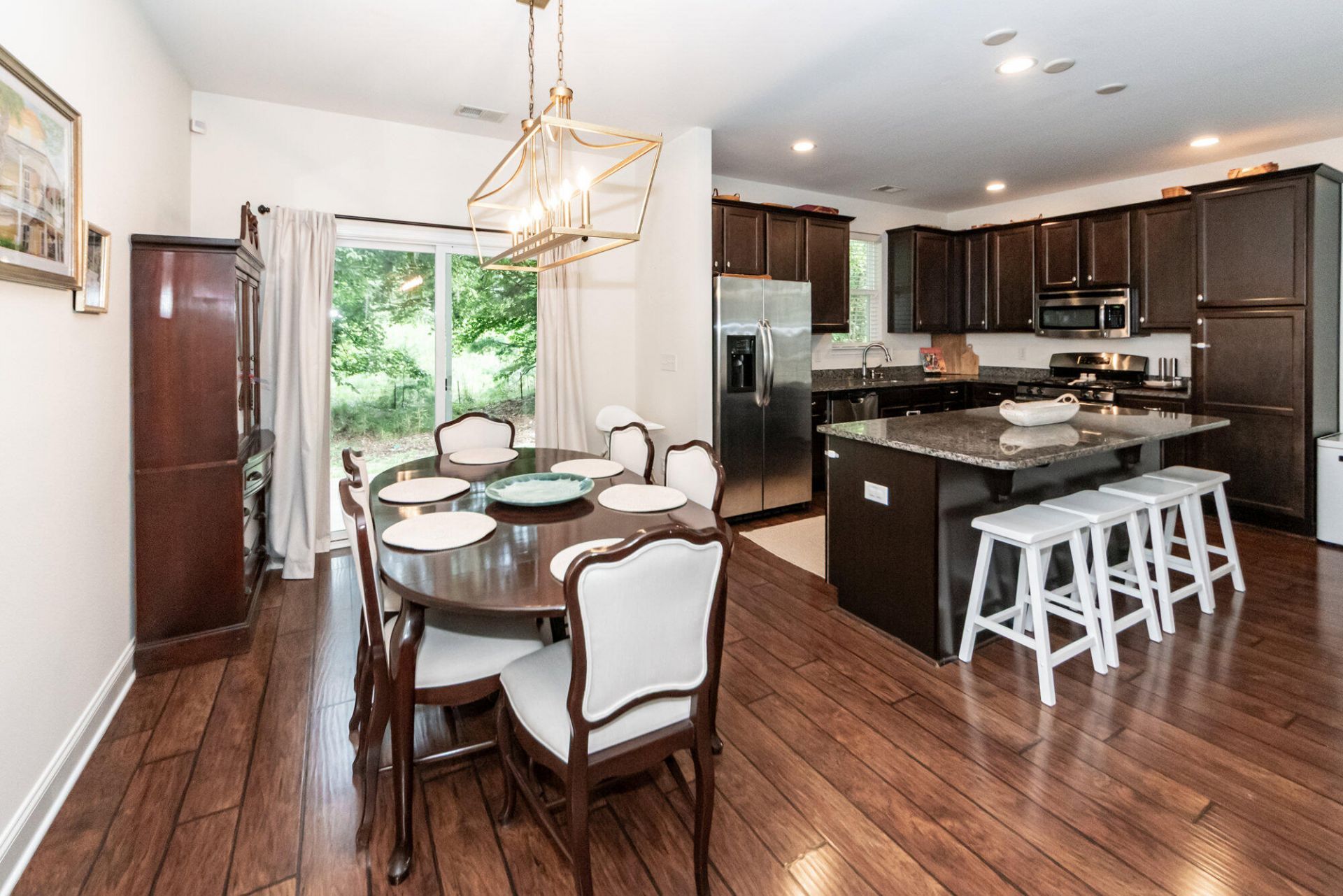 235 Larissa Drive Photo 8