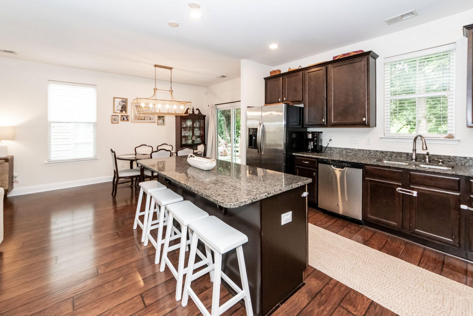 235 Larissa Drive Photo 9