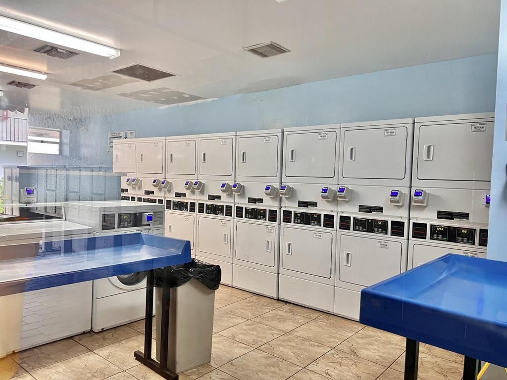 708 Executive Center Drive, Unit 210, West Palm Beach, FL 33401 Photo