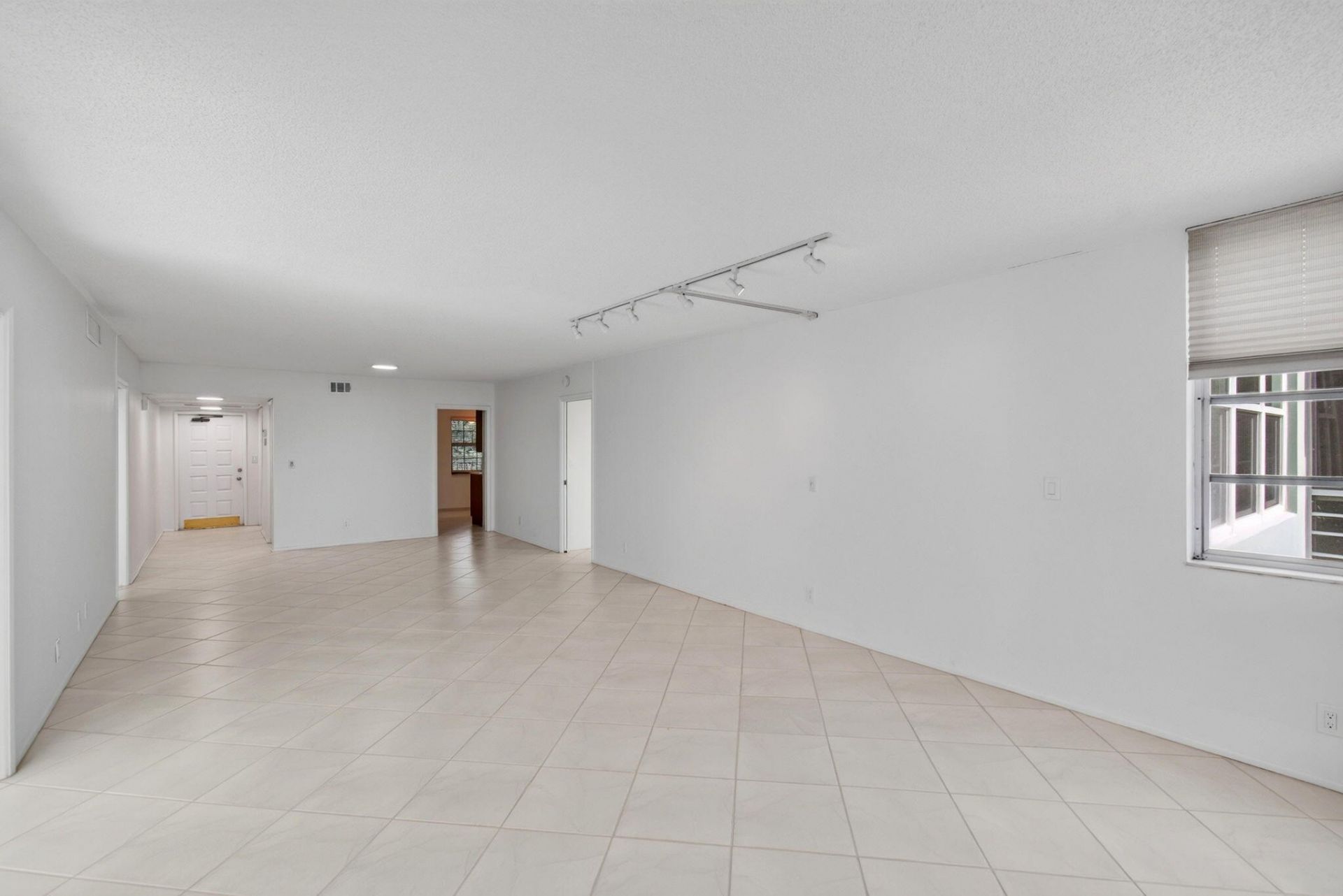 802 Cypress Grove Lane, Unit 309, Pompano Beach, FL 33069 Photo