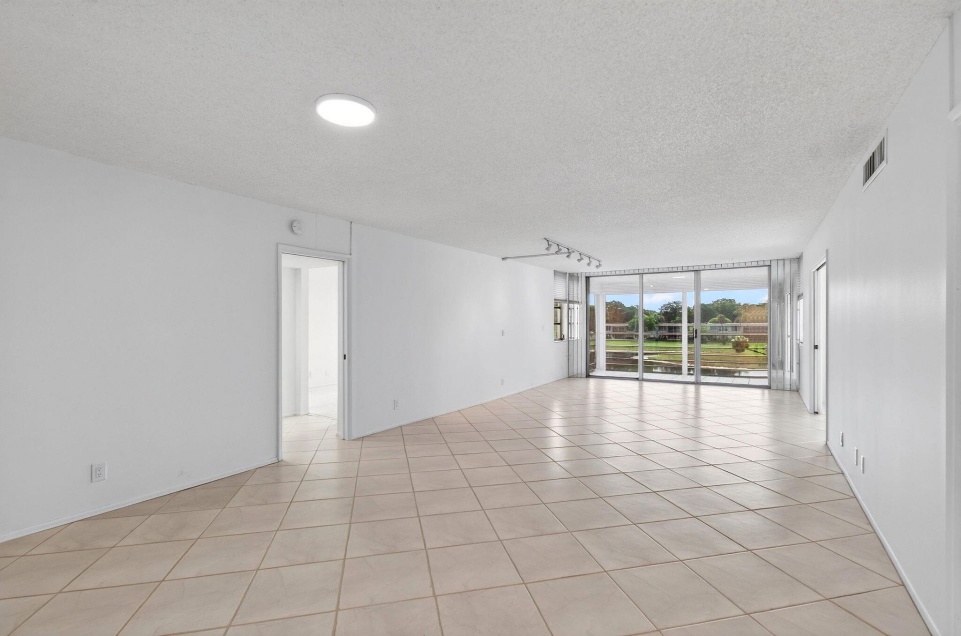 802 Cypress Grove Lane, Unit 309, Pompano Beach, FL 33069 Photo