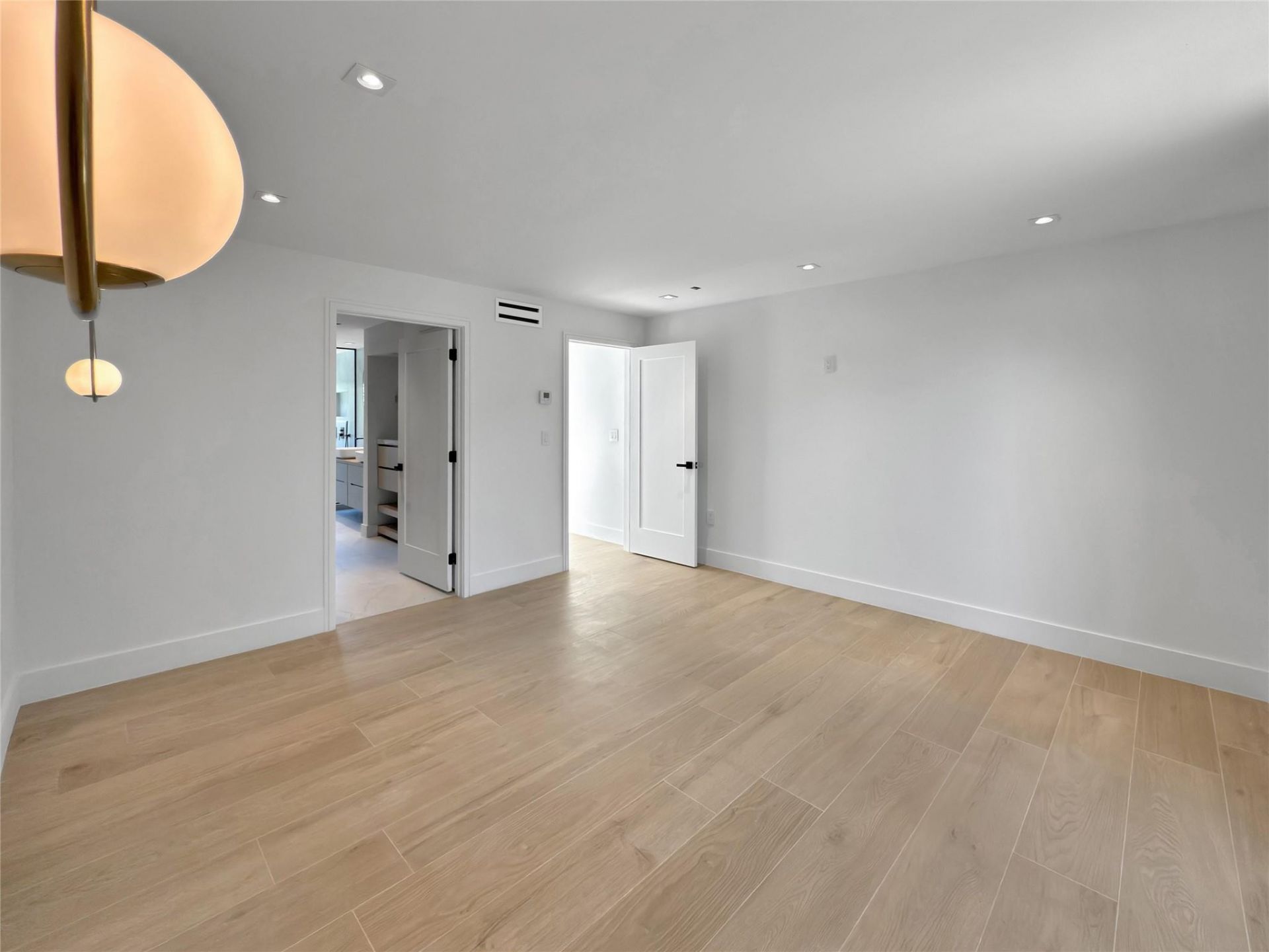 729 NE 17th Terrace, Fort Lauderdale, FL 33304 Photo