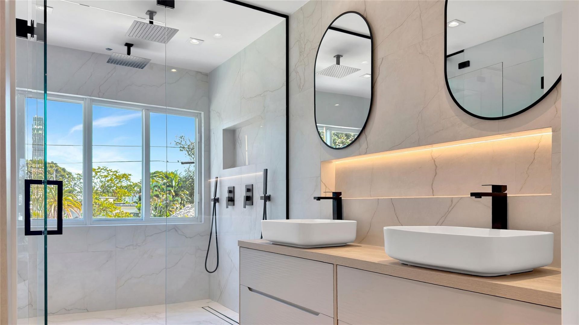 729 NE 17th Terrace, Fort Lauderdale, FL 33304 Photo