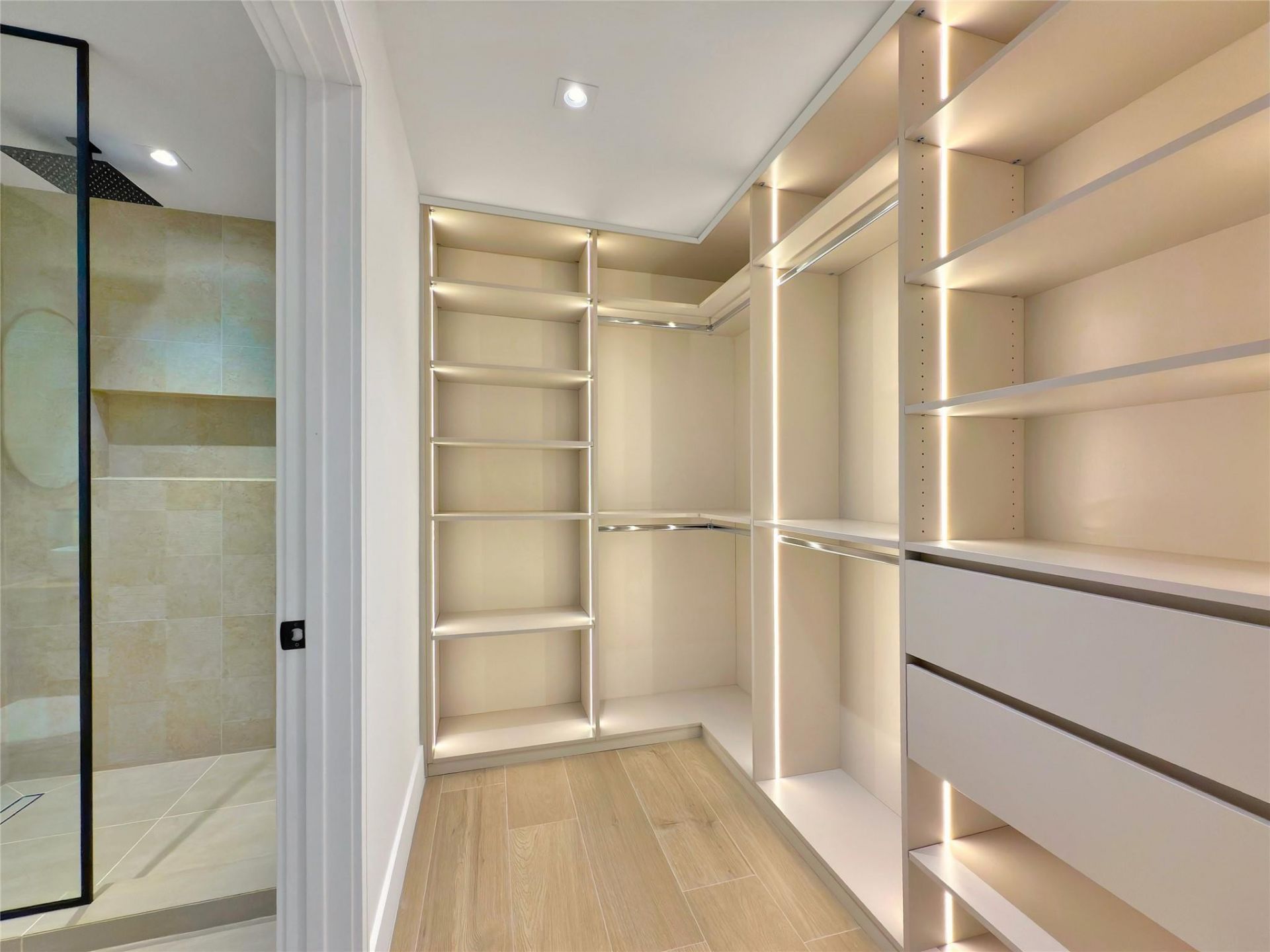 729 NE 17th Terrace, Fort Lauderdale, FL 33304 Photo