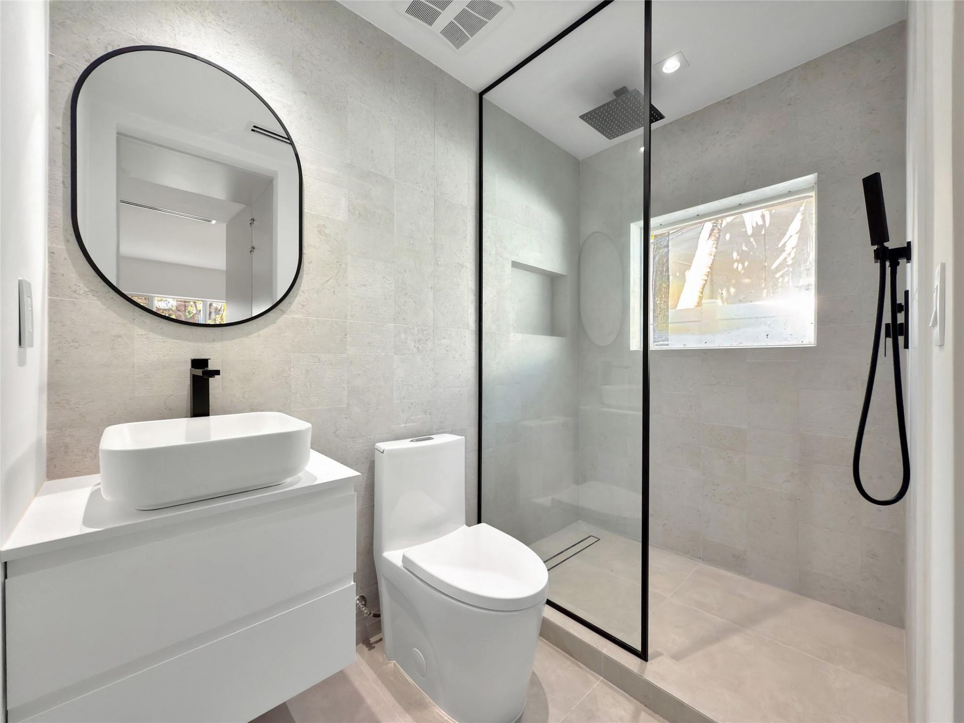 729 NE 17th Terrace, Fort Lauderdale, FL 33304 Photo