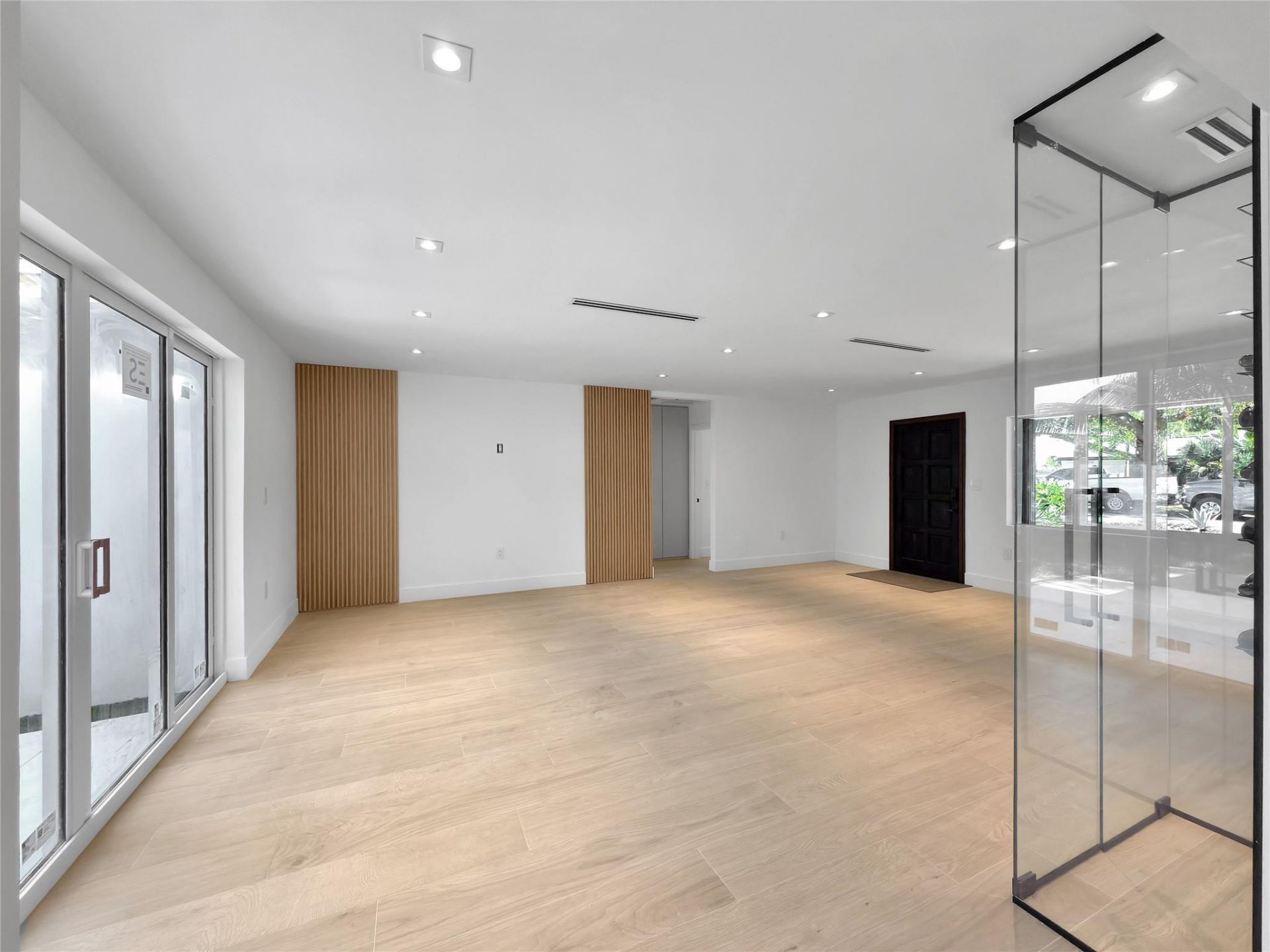 729 NE 17th Terrace, Fort Lauderdale, FL 33304 Photo