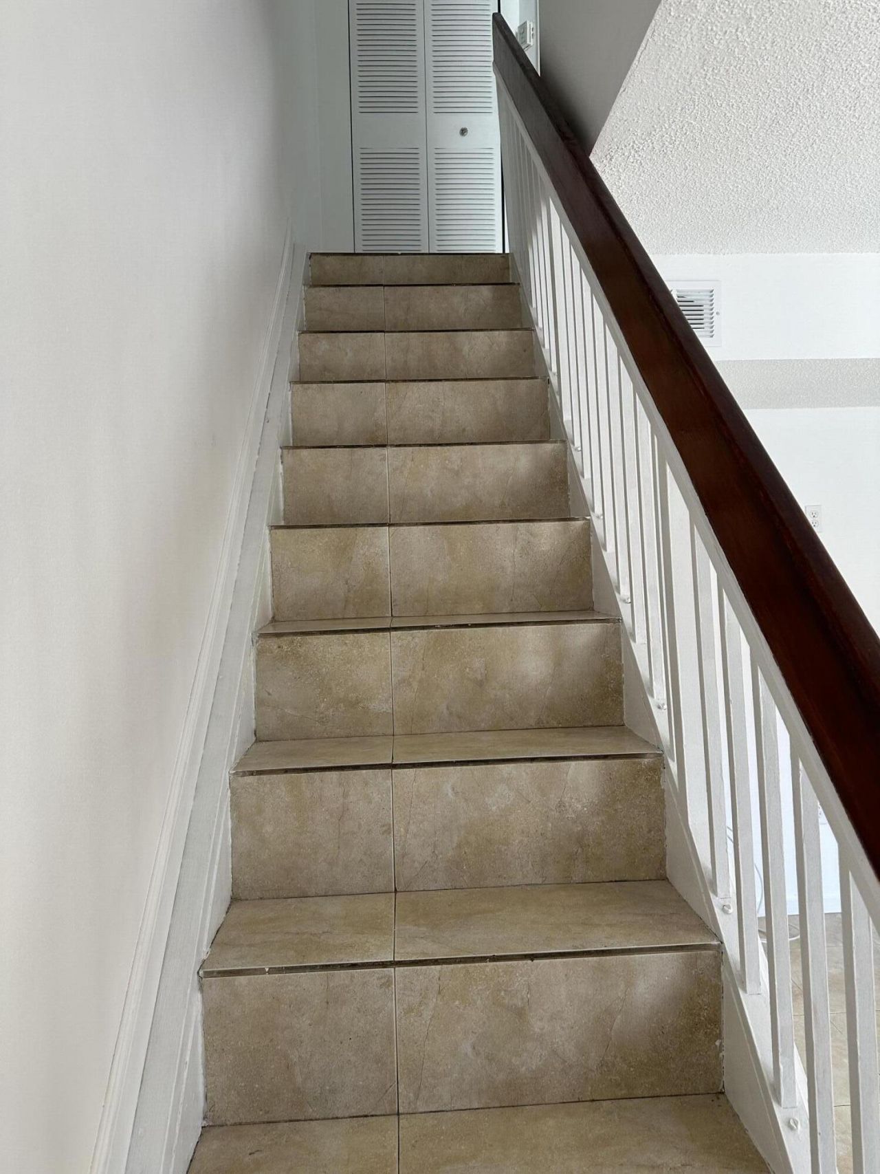 1701 W 42nd Place, Unit 43, Hialeah, FL 33012 Photo