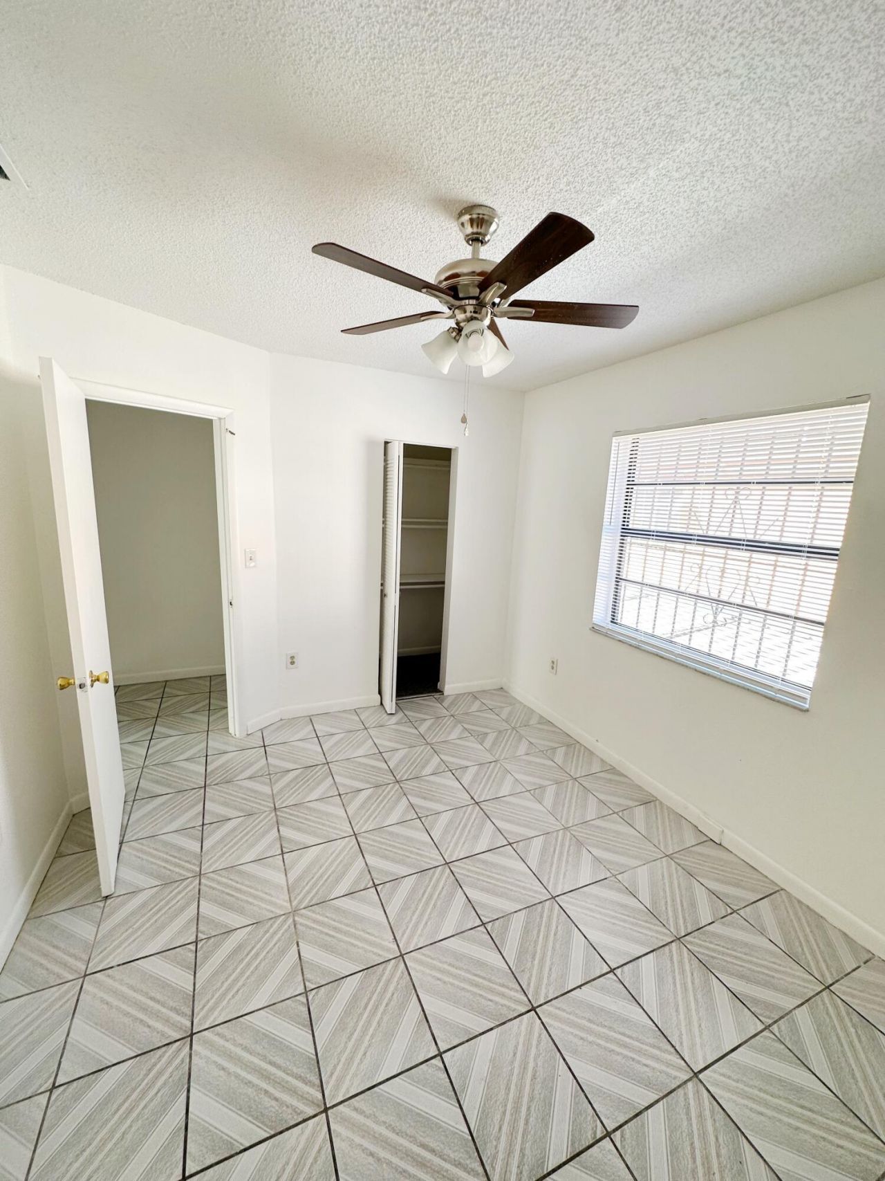 1701 W 42nd Place, Unit 43, Hialeah, FL 33012 Photo