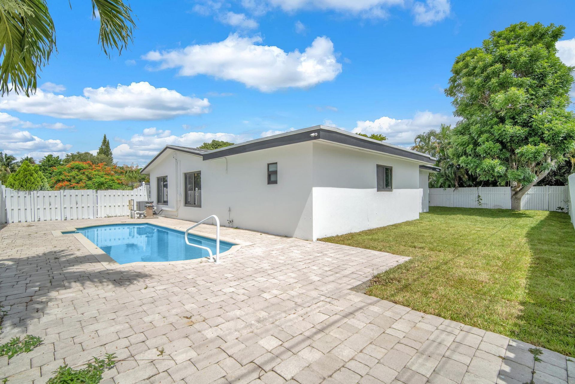 850 SW 1st Terrace, Pompano Beach, FL 33060 Photo