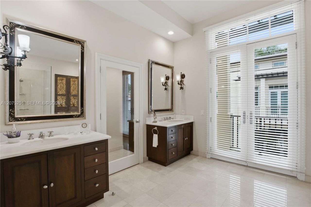 13626 Deering Bay Dr , Coral Gables, FL 33158 Photo